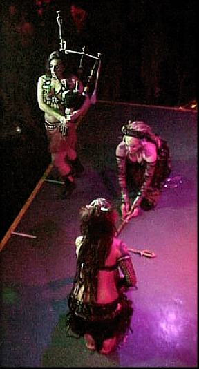 Petite Jamila, on bag pipe